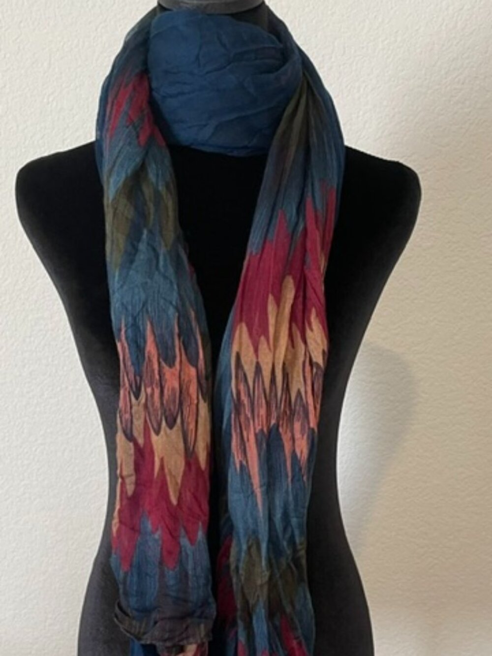 Women's No Label Scarf or Wrap Multi-Color Dark Blue